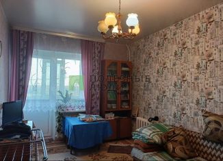 Продается 2-комнатная квартира, 50 м2, село Пугачево, улица Комарова, 27