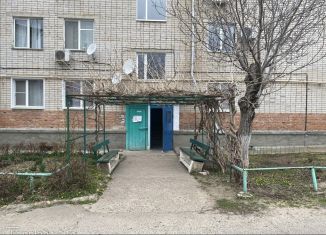 Продам 3-ком. квартиру, 65 м2, Гулькевичи, Ленинградская улица, 36