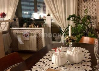Продажа трехкомнатной квартиры, 96 м2, Новосибирск, метро Сибирская, Красный проспект, 153Б