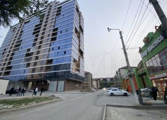 Продам квартиру со свободной планировкой, 80 м2, Грозный, улица Шейха Дени Арсанова, 50