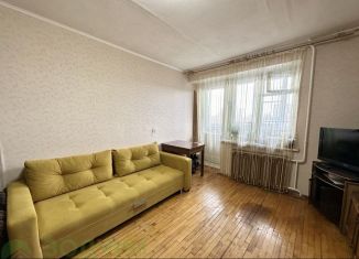 Продается 2-комнатная квартира, 48.2 м2, Чебоксары, улица Энтузиастов, 16