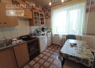 Продам трехкомнатную квартиру, 63 м2, Смоленская область, улица Викторова, 31