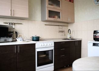 Продается трехкомнатная квартира, 67.7 м2, Челябинская область, Комсомольский проспект, 85