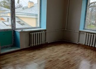 Продается 2-комнатная квартира, 41.2 м2, Петергоф, Санкт-Петербургский проспект, 6А