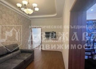 Продам трехкомнатную квартиру, 95.3 м2, Кемеровская область, Окружная улица, 28
