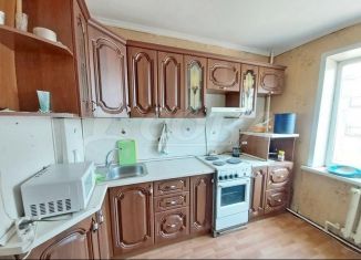 Продажа четырехкомнатной квартиры, 69.4 м2, Свердловская область, улица 8 Марта, 32