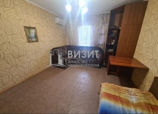 Трехкомнатная квартира на продажу, 56 м2, Нижнекамск, проспект Мира, 28