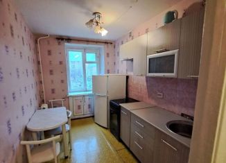 Продам двухкомнатную квартиру, 52 м2, Назарово, улица Карла Маркса, 28А