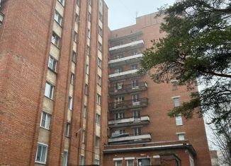 Продам комнату, 11.4 м2, Кирово-Чепецк, Сосновая улица, 3к2