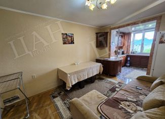 Двухкомнатная квартира на продажу, 69.3 м2, станица Ессентукская, улица Гагарина, 11