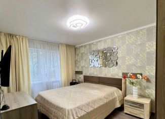 Продается 3-комнатная квартира, 72 м2, Краснодарский край, улица Островского, 71