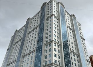 Продается 2-комнатная квартира, 107 м2, Грозный, улица Сайпуддина Ш. Лорсанова, 15