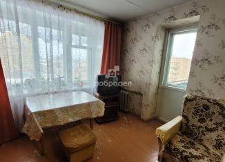 Продается 3-комнатная квартира, 53.3 м2, Екатеринбург, улица Крауля, 10