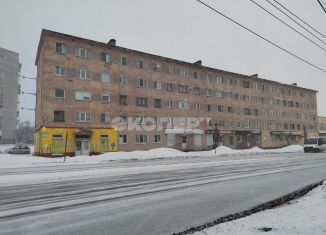 Продается 2-комнатная квартира, 42.7 м2, Мурманск, улица Адмирала Флота Лобова, 1, Ленинский округ
