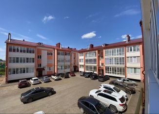 Продается двухкомнатная квартира, 67.9 м2, Оренбургская область, Луганская улица, 26Б