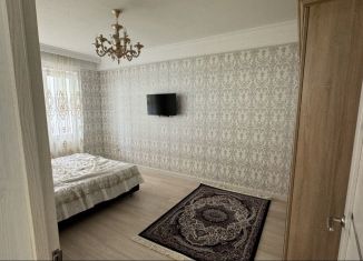 Сдается в аренду однокомнатная квартира, 40 м2, Дагестан, Кавказская улица