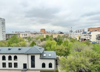 Продаю 2-комнатную квартиру, 57 м2, Красноярск, улица Обороны, 2А