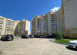 Продам трехкомнатную квартиру, 81.5 м2, Челябинская область, улица Короленко, 12А