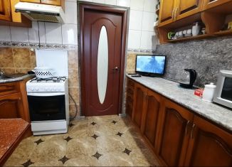 Продается двухкомнатная квартира, 54 м2, Невинномысск, улица Шевченко, 34