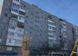 Четырехкомнатная квартира на продажу, 80 м2, Омск, улица Химиков, 40