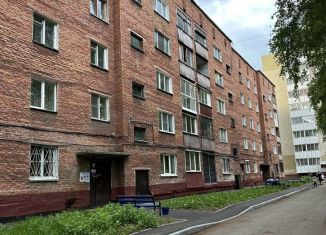 Продам 3-комнатную квартиру, 57 м2, Кемеровская область, улица Леонова, 16Б