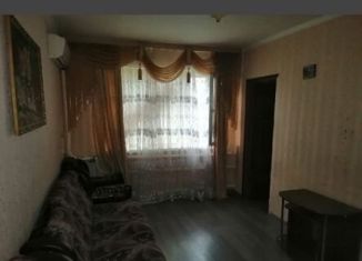 Продам трехкомнатную квартиру, 50 м2, Курганинск, Коммунистическая улица, 228А