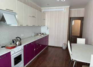 Сдается 1-ком. квартира, 48 м2, Казань, улица Юлиуса Фучика, 88