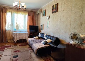 Продаю 2-комнатную квартиру, 46 м2, Татарстан, улица Маршала Чуйкова, 50