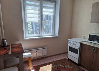 Сдам в аренду 1-комнатную квартиру, 40 м2, Челябинская область, улица Бейвеля, 75