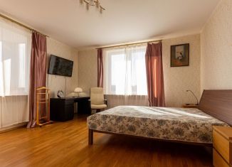 Сдается 3-комнатная квартира, 130 м2, Санкт-Петербург, Приморский проспект, 137к1