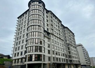 Продаю 1-ком. квартиру, 56 м2, Нальчик, улица Атажукина, 10Б