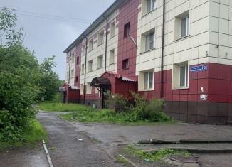 Продам 1-ком. квартиру, 34 м2, Осинники, Комсомольский переулок, 2