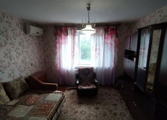 Двухкомнатная квартира на продажу, 58.5 м2, Волгоградская область, улица Пархоменко, 43