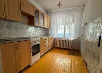 Продам 2-комнатную квартиру, 55 м2, село Усть-Ивановка, Больничная улица, 13