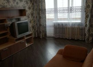Сдаю 1-комнатную квартиру, 32 м2, Зима, улица Каландарашвили, 8
