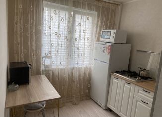 Сдам в аренду однокомнатную квартиру, 32 м2, Челябинская область, улица Грязнова, 33
