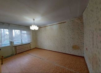 Продаю 2-комнатную квартиру, 50 м2, Ленинск, улица Степана Разина, 11