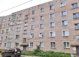 Продажа 3-комнатной квартиры, 62 м2, Киров, улица Пушкина, 32А