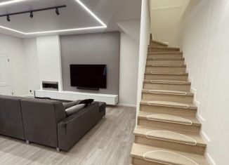 Аренда 4-ком. квартиры, 100 м2, Зеленоградск, улица Гагарина, 85к1