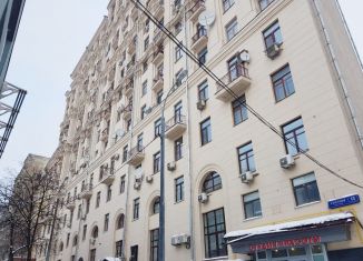 Сдается в аренду 4-комнатная квартира, 110 м2, Москва, Газетный переулок, 13, метро Охотный Ряд