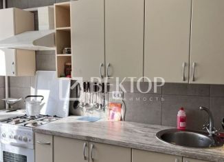 Продажа 2-комнатной квартиры, 41.8 м2, деревня Середняя, улица Филиппова, 4