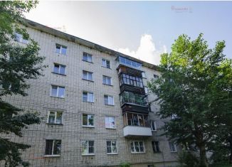 Продам 2-ком. квартиру, 39 м2, посёлок Двуреченск, Озёрная улица, 7