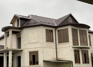 Продаю дом, 800 м2, Чечня, улица Ахмат-Хаджи Абдулхамидовича Кадырова