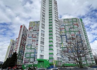 Продам 3-ком. квартиру, 65 м2, Сочи, Пластунская улица, 123Ак2, микрорайон Макаренко