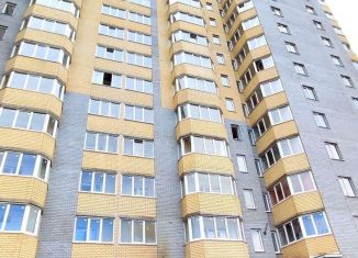 Продам двухкомнатную квартиру, 72.4 м2, Курск, проспект Вячеслава Клыкова, 9В