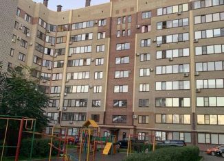 Сдаю 1-ком. квартиру, 40 м2, Ставрополь, улица Добролюбова, 26, микрорайон № 7