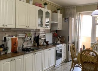 Однокомнатная квартира на продажу, 63 м2, Йошкар-Ола, улица Волкова, 68, микрорайон Советский