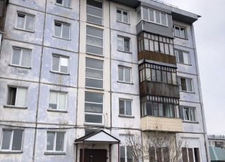 Продажа трехкомнатной квартиры, 50.7 м2, село Первомайское, площадь Мира, 1