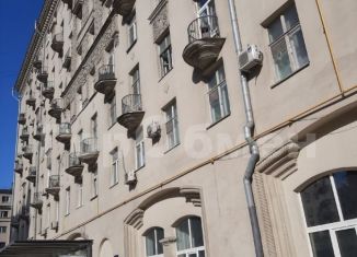 Трехкомнатная квартира на продажу, 67.7 м2, Москва, проспект Мира, 54, метро Проспект Мира