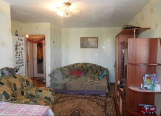 Продаю 2-ком. квартиру, 42 м2, Агрыз, улица Чайковского, 6